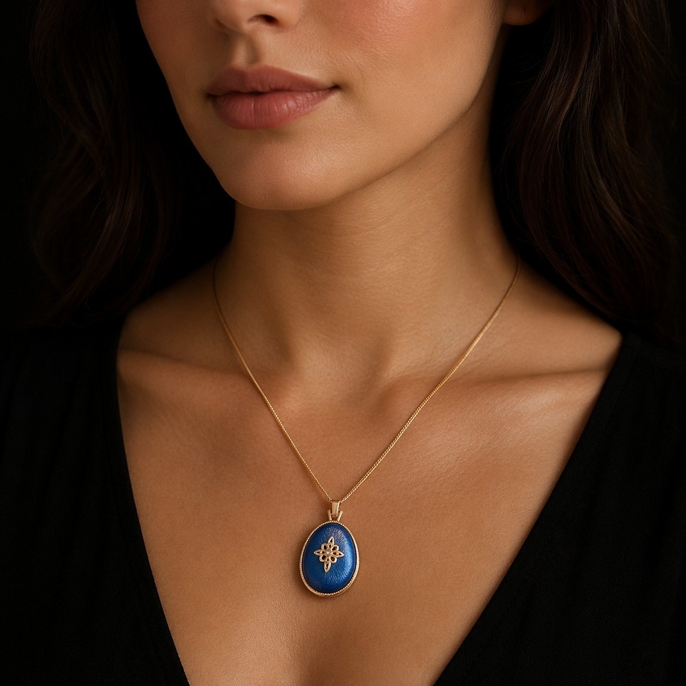 Avon Impressions 80s Blue Enamel Pendant Necklace Rhinestone Star Filigree